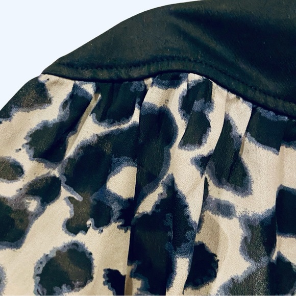 UK2LA Leopard Print Blouse Cool Blue Hue Vegan Leather Trim Gold Buttons - Picture 9 of 14